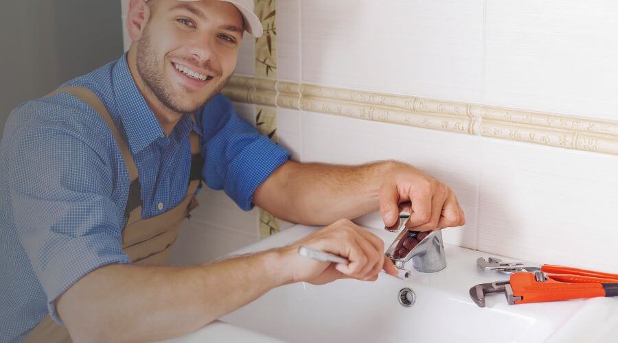 Handle or spout repair in North Palm Beach, FL